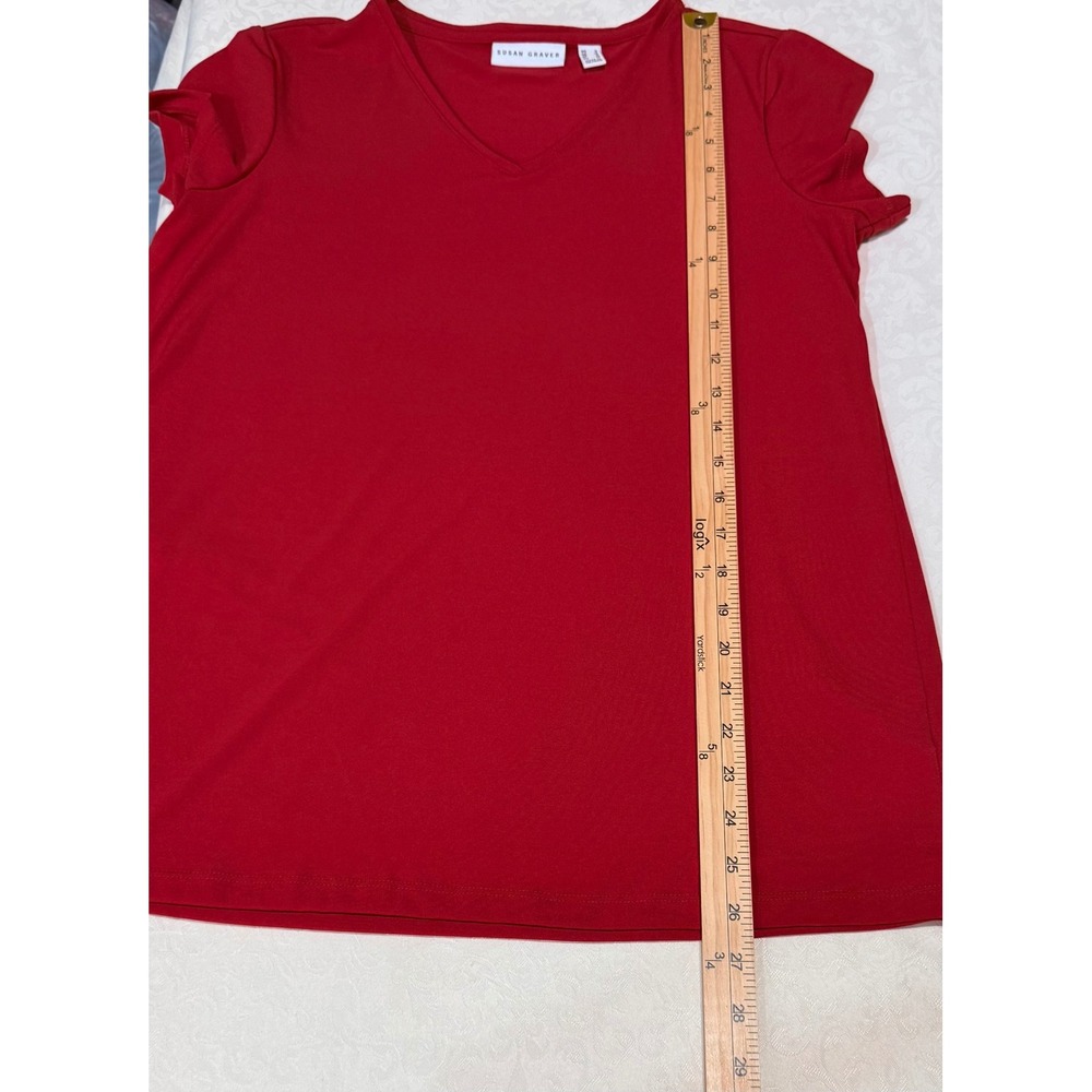 Susan Graver V-Neck T-Shirt Women Medium Red Liquid Knit Short Sleeve Minimalist - Picture 6 of 8
